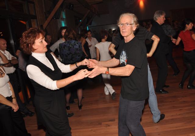 min 2009 01 10 station danse 140